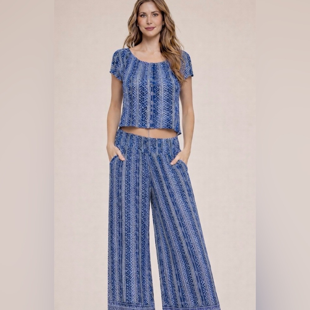 Blue Printed Two-Piece Lounge Set